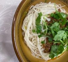 Dry-Fried Noodles with Sauce
