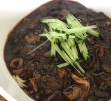 Zhajiangmian
