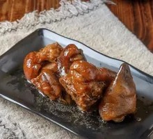 Braised Pig's Feet