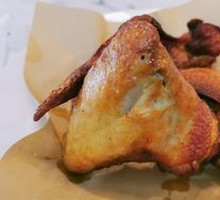 Nostalgic Fried Chicken Wings