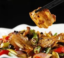 Old Grandma's Spicy Pork with Sauce