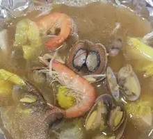 Signature Fresh Shrimp and Clam Noodles