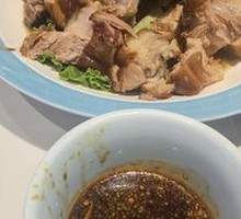 Garlic Pork Shank