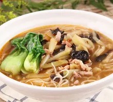 Double Mushroom Pork Noodles