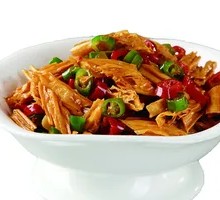 Stir-fried Tofu Skin with Meat