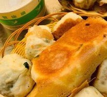 Beef and Vermicelli Pan-Fried Buns