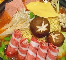 Military-style Hot Pot