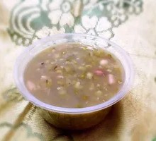 Mung Bean and Lily Bulb Soup