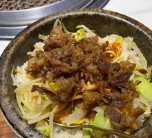 Black Beef Stone Pot Rice Bowl
