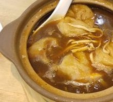 Sour Spicy Soup in Clay Pot