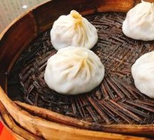 Crab Roe Soup Dumplings