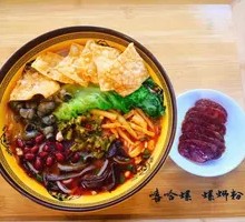 Sausage Rice Noodles with Snail Soup