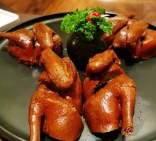 Golden Glass Squab