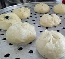 Red Bean Flaky Bun