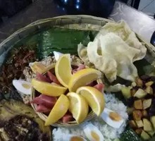Hand-Grabbed Rice