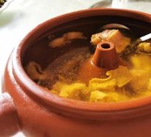 Jian Shui Steam Pot Chicken