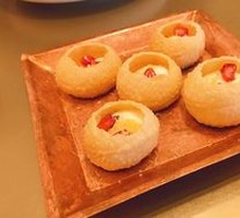 Crispy Ball Cake