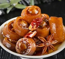 Charcoal-Grilled Pig Tails