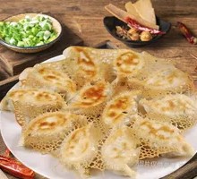 Chives and Pork Dumplings