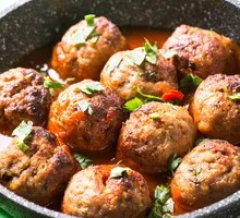 Clay Pot Fragrant Meatball Rice