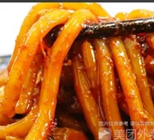 Beef Noodles with Rice Noodles and Rice Cake
