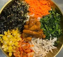 烤鸡肉拌饭