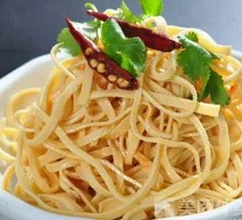 Scallion and Dried Tofu Shreds Salad