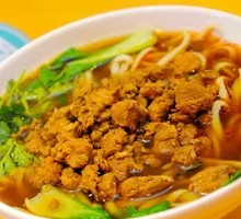 Green Pepper Noodles with Sauce