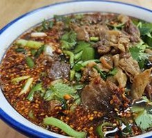 Beef tendon noodles