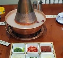 Spring Water Copper Pot