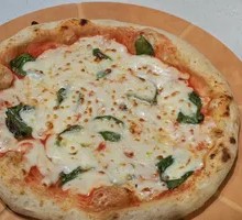 Margherita Pizza with Extra Cheese
