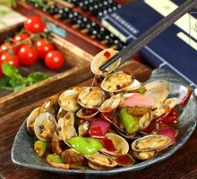 Spicy Stir-Fried Clams