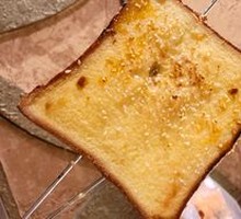 Cheesy Bread Slices