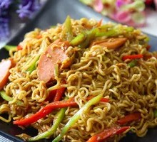 Stir-Fried Instant Noodles