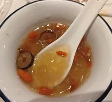 Rock Sugar Silver Ear Soup