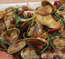 Spicy Stir-Fried Clams