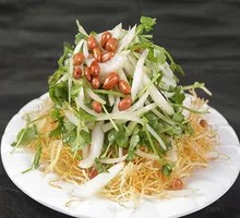 Stir-Fried Bean Sprouts with Three Threads