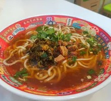 Old Jar Sichuan-style Pickled Cabbage Beef Noodles