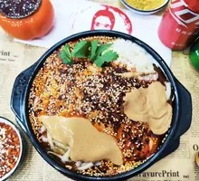 Braised Hollow Noodles with Pork
