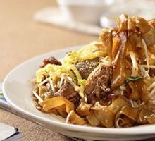 Dry-Fried Beef Rice Noodles