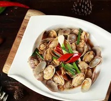 Spicy Stir-fried Clams