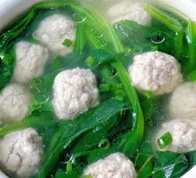 Spinach Dumpling Soup