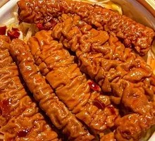 Braised Pig Intestines with Crispy Skin