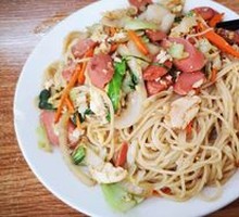 Ham and Egg Fried Noodles