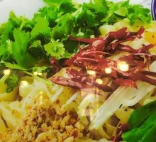Oil-Poured Noodles