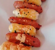 Rice Cake and Sausage Skewers