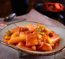 Pickled Vegetable and Fish Cake Stir-Fried Rice Noodles