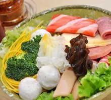 Spicy Hot Pot with Two Types of Meatballs