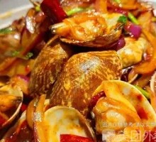 Spicy Stir-Fried Clams