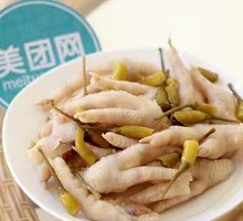 Sichuan-style Pickled Chicken Feet